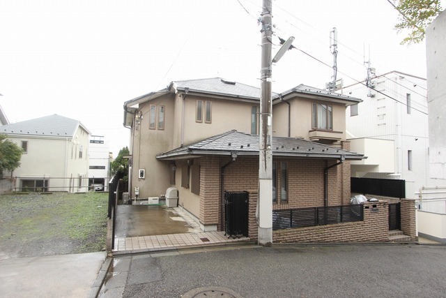 不動産の購入売却 世田谷区 目黒区 アップタウン 不動産の購入売却 世田谷区 目黒区 アップタウン
