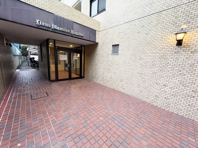 エントランス外観