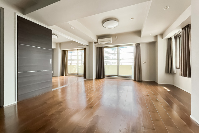 リビングダイニング