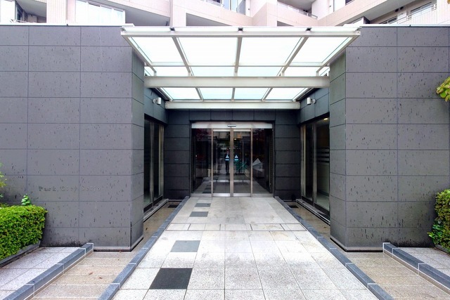 エントランス外観