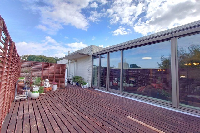 ルーフバルコニー