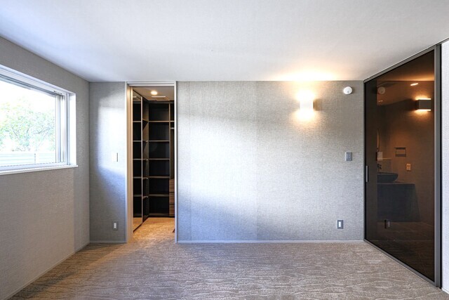 １階サービスルーム7.7帖