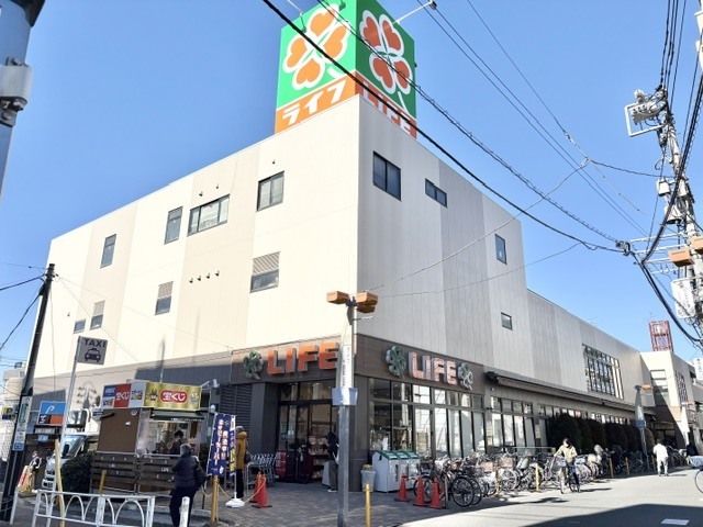 ライフ千歳烏山店　徒歩約８分　６００ｍ