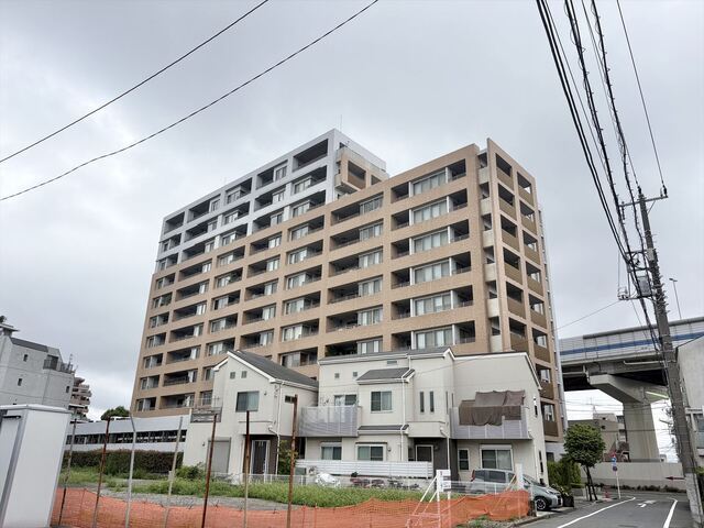 人気の東急田園都市線「用賀」駅徒歩8分　高層階リフォーム済みのお部屋です。リフォーム済みの為、ご内覧可能　お気軽にお問い合わせください。